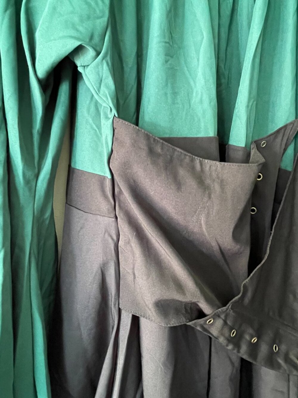 Medieval Renaissance Tunic Costume - Picture 9 of 11